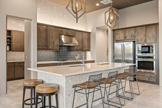 12406 N Durham Wash Drive, Marana, AZ 85658