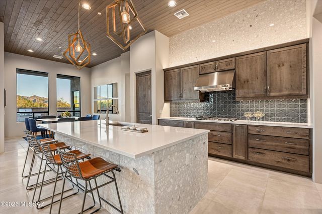 12406 N Durham Wash Drive, Marana, AZ 85658