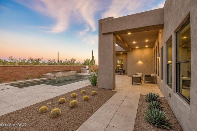 12406 N Durham Wash Drive, Marana, AZ 85658