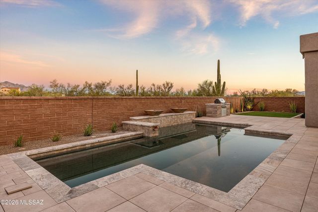 12406 N Durham Wash Drive, Marana, AZ 85658