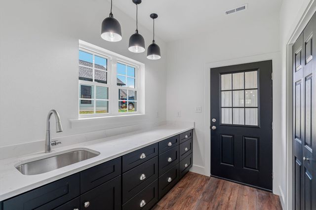 927 Stratford Avenue, Sweetwater, TN 37874