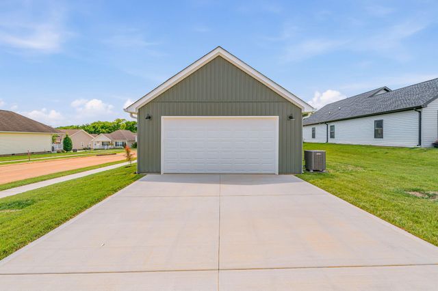 927 Stratford Avenue, Sweetwater, TN 37874