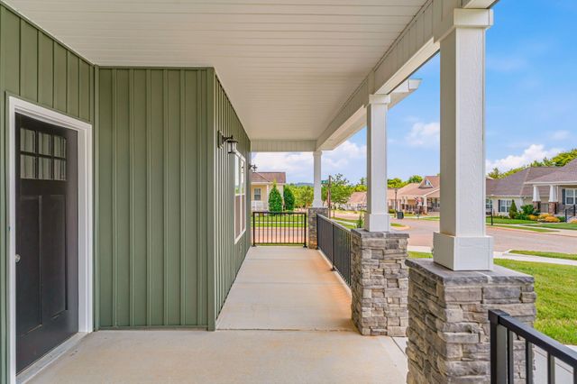 927 Stratford Avenue, Sweetwater, TN 37874