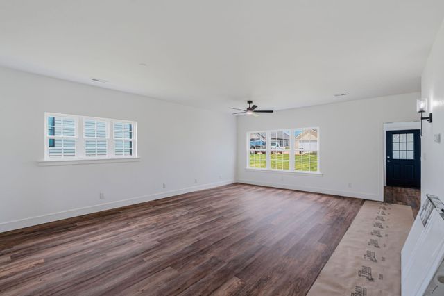 927 Stratford Avenue, Sweetwater, TN 37874