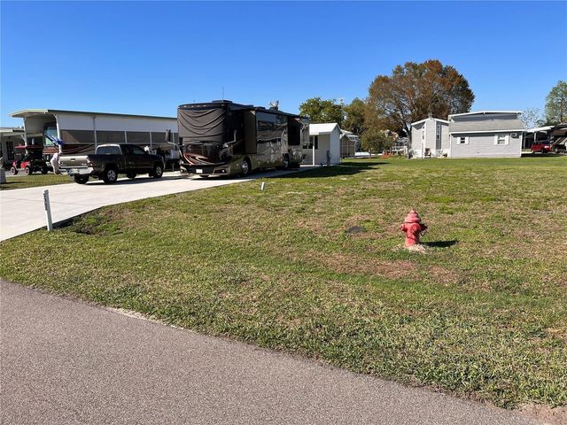 5062 SOUTHSHORE DRIVE, Polk City, FL 33868