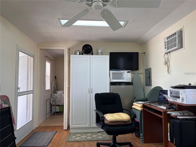 5062 SOUTHSHORE DRIVE, Polk City, FL 33868