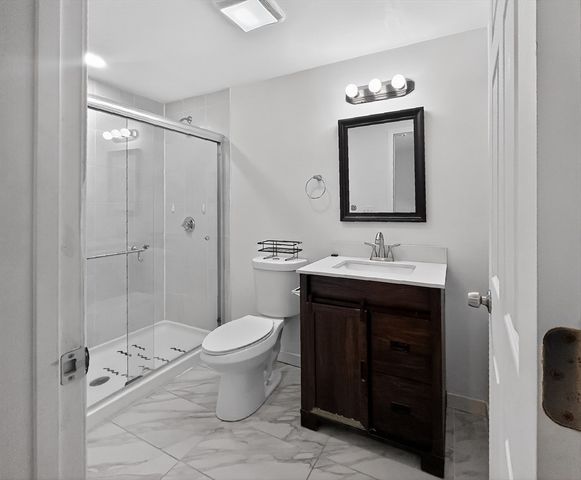 247 Pilgrim Ave 2, Worcester, MA 01604