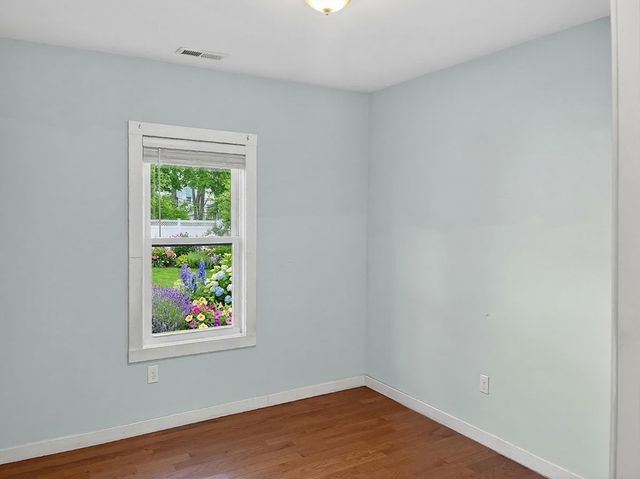 247 Pilgrim Ave 2, Worcester, MA 01604