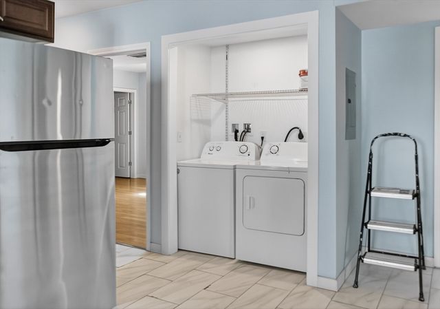 247 Pilgrim Ave 2, Worcester, MA 01604