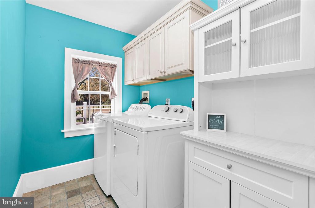 Image 15 of property listing at 161 MARGATE DR, Glen Burnie, MD 21060