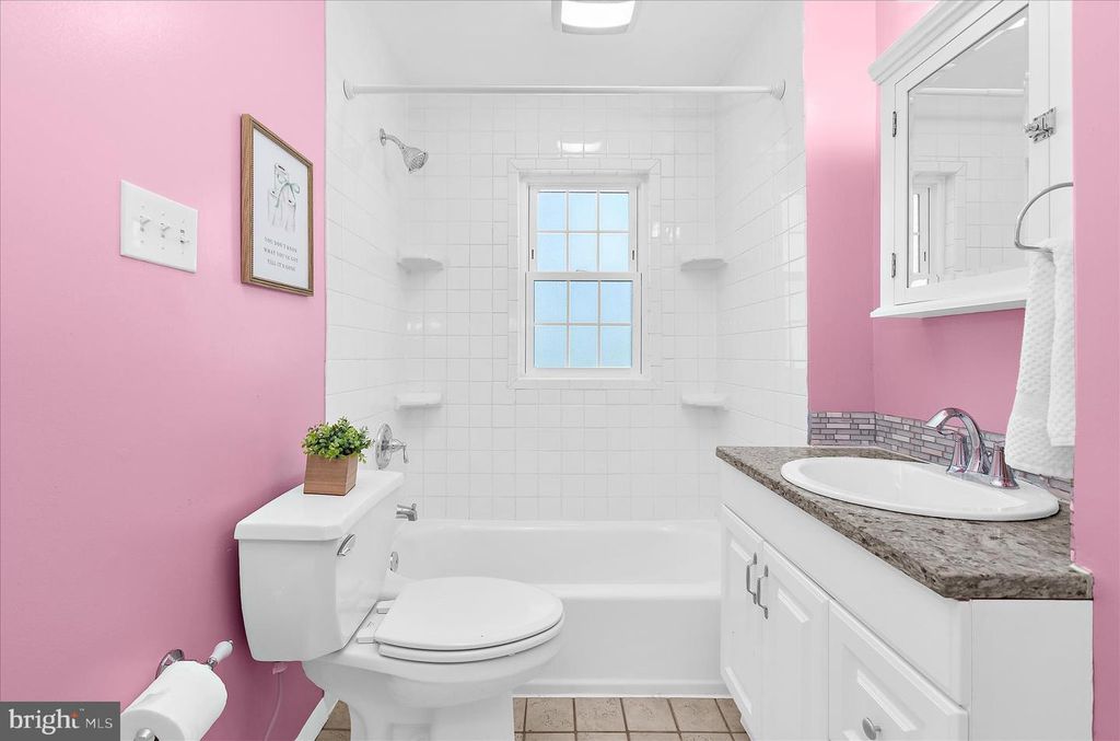 Image 26 of property listing at 161 MARGATE DR, Glen Burnie, MD 21060