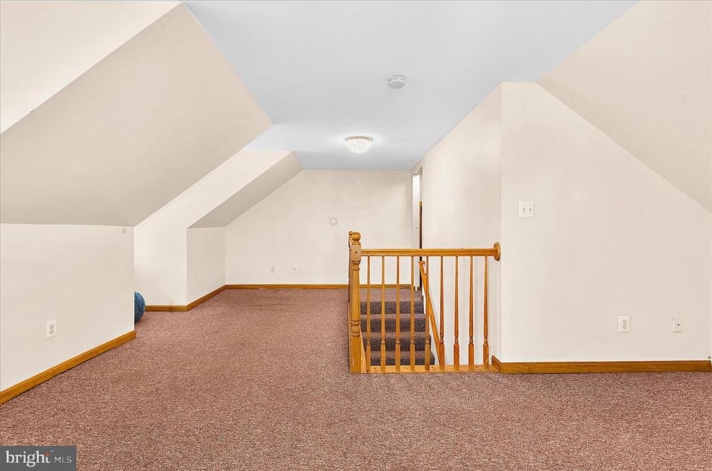 Image 30 of property listing at 161 MARGATE DR, Glen Burnie, MD 21060