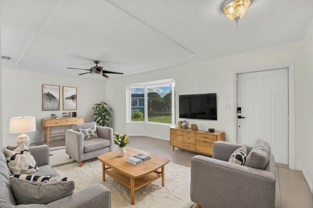 290 NW 65th Avenue, Margate, FL 33063