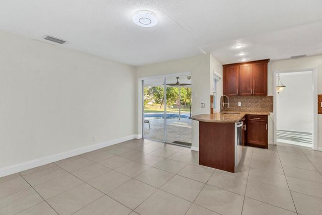 290 NW 65th Avenue, Margate, FL 33063