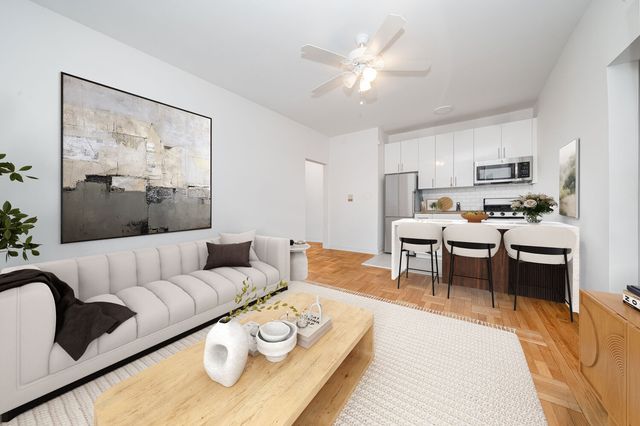 4141 41st St Apt 4G, New York City, NY 11104