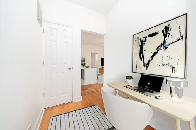 4141 41st St Apt 4G, New York City, NY 11104