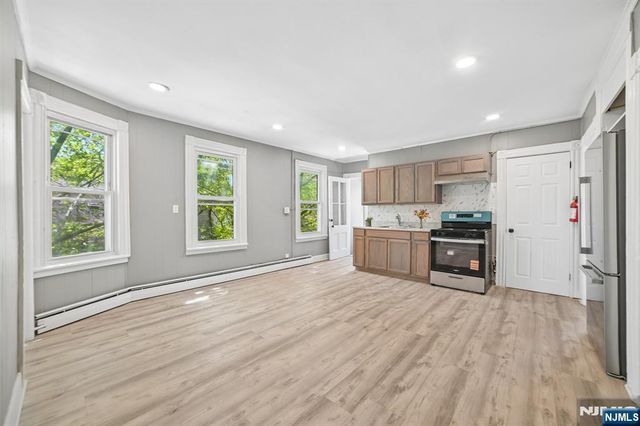 7 Belle Avenue, Paterson, NJ 07522