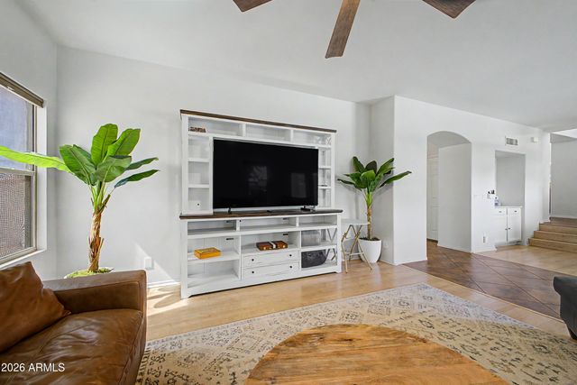 4337 E DESERT Lane, Gilbert, AZ 85234
