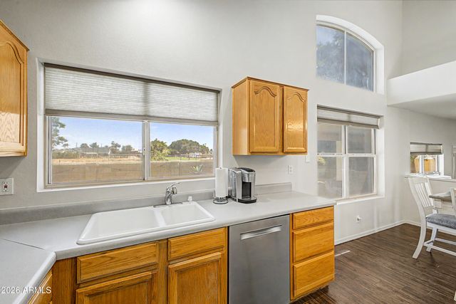 4337 E DESERT Lane, Gilbert, AZ 85234