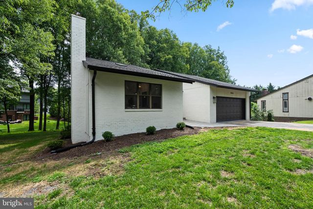 10514 BREVITY DR, Great Falls, VA 22066