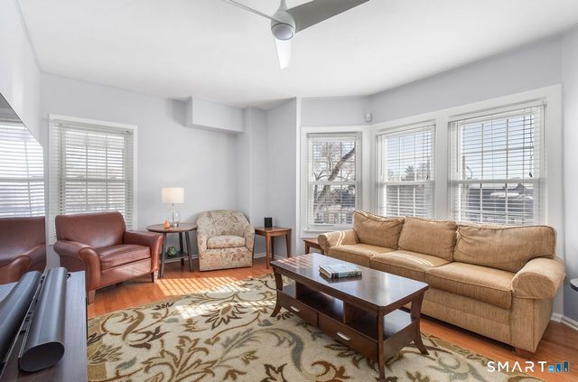 35 Point Lookout, Milford, CT 06460