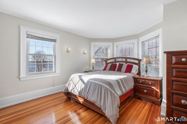 35 Point Lookout, Milford, CT 06460