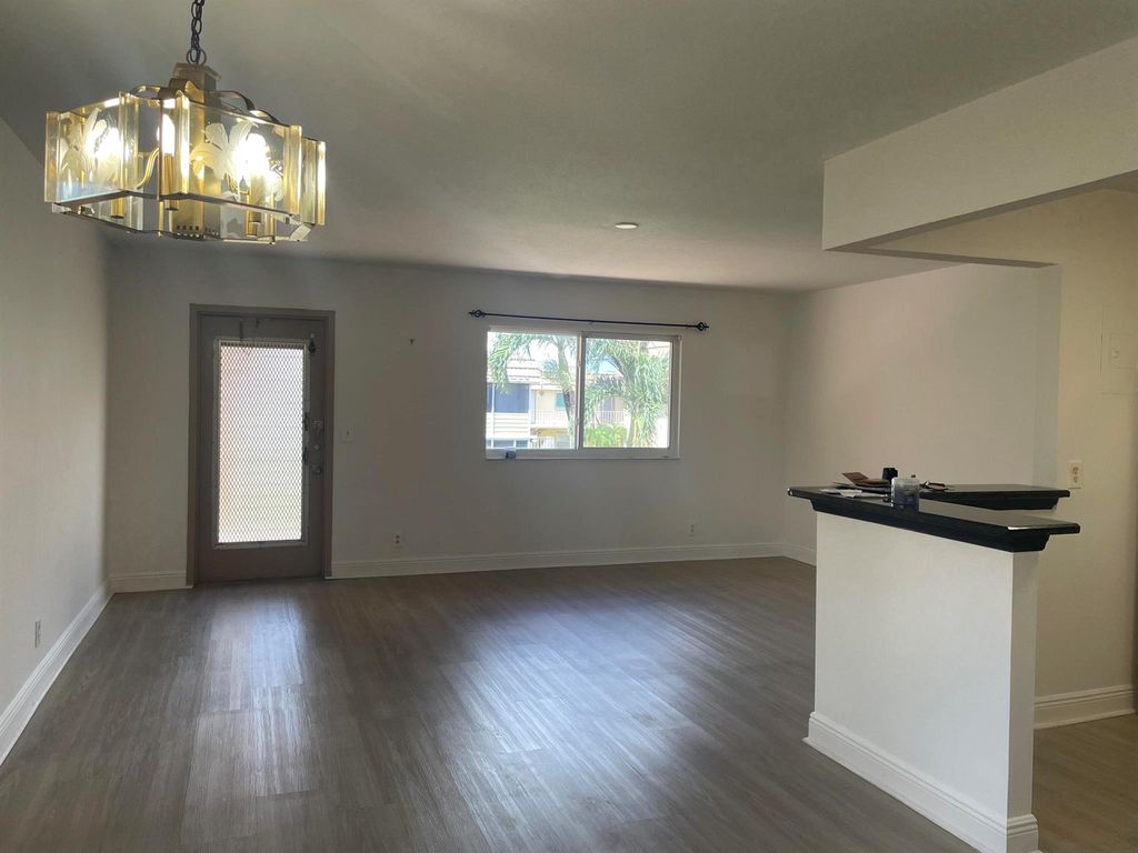 Image 12 of property listing at 234 Saxony E, Delray Beach, FL 33446