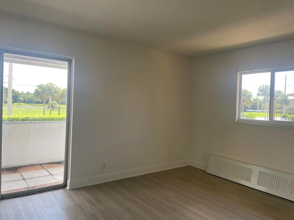 Image 24 of property listing at 234 Saxony E, Delray Beach, FL 33446