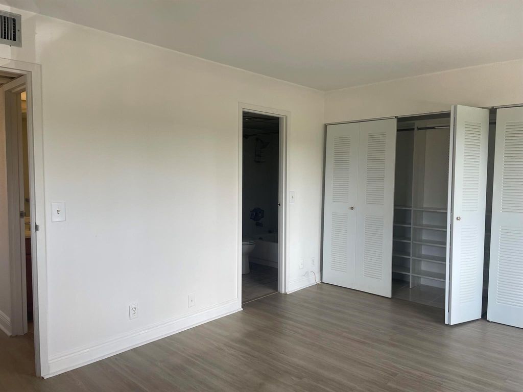 Image 26 of property listing at 234 Saxony E, Delray Beach, FL 33446