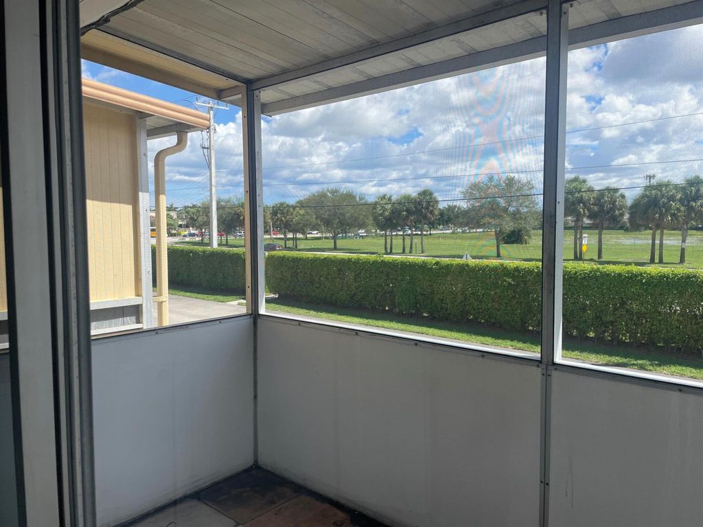 Image 28 of property listing at 234 Saxony E, Delray Beach, FL 33446