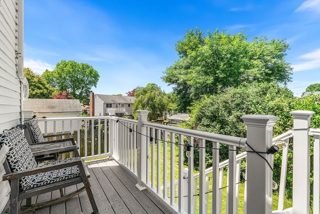 67 Prospect St, Watertown, MA 02472