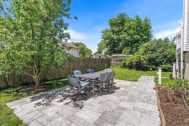 67 Prospect St, Watertown, MA 02472