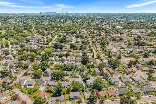 67 Prospect St, Watertown, MA 02472