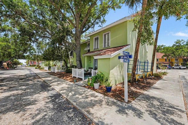 4105 38TH AVENUE S 75F, St Petersburg, FL 33711