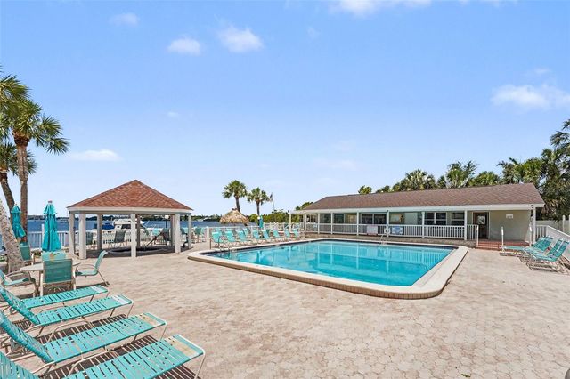 4105 38TH AVENUE S 75F, St Petersburg, FL 33711