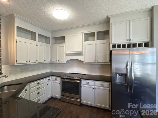 12326 Agate Lane, Pineville, NC 28134