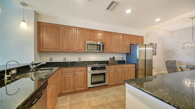 610 RIVIERA DUNES WAY 306, Palmetto, FL 34221
