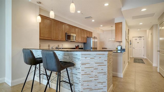 610 RIVIERA DUNES WAY 306, Palmetto, FL 34221