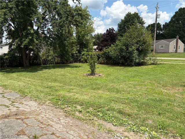 346 Plymouth Avenue, Girard, OH 44420