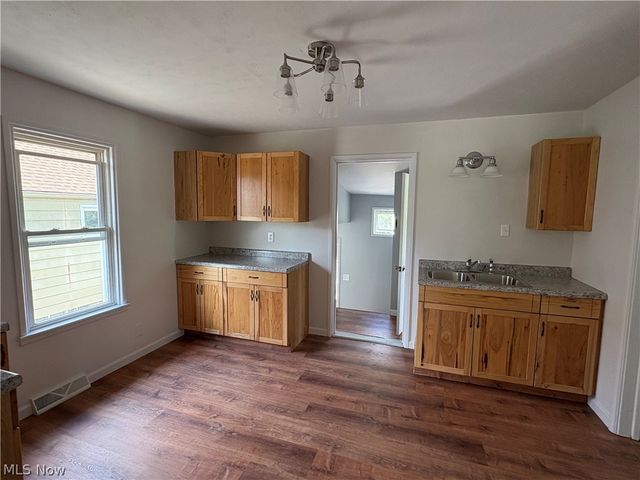 346 Plymouth Avenue, Girard, OH 44420