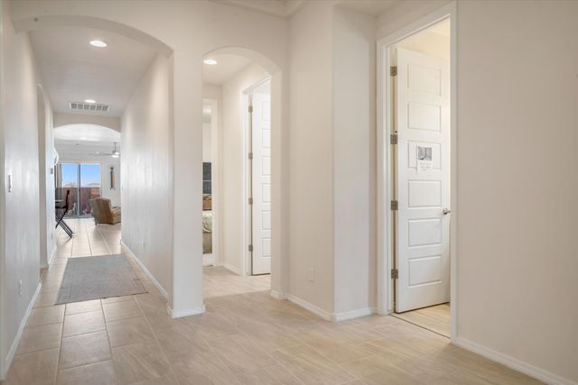 4293 Crowned Eagle Loop NE, Rio Rancho, NM 87144