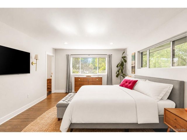 200 Locust St, Denver, CO 80220