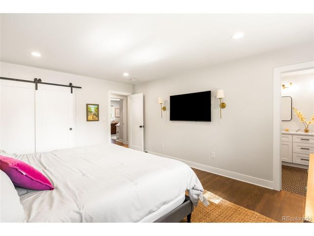 200 Locust St, Denver, CO 80220