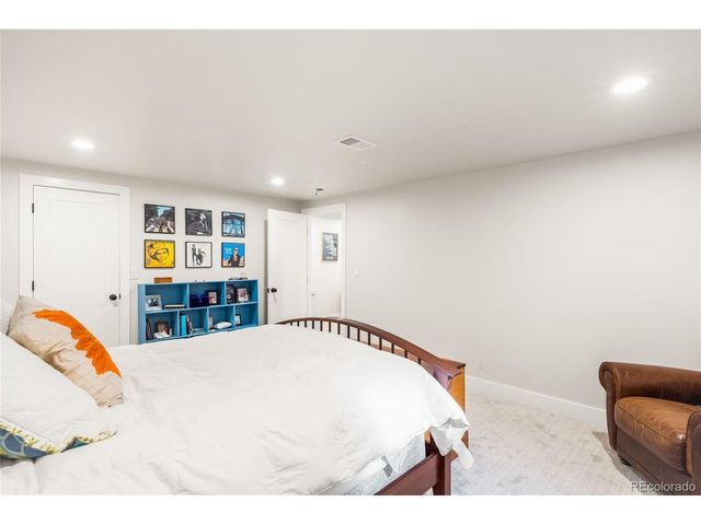 200 Locust St, Denver, CO 80220