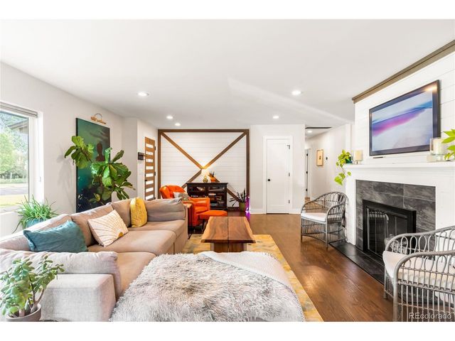 200 Locust St, Denver, CO 80220