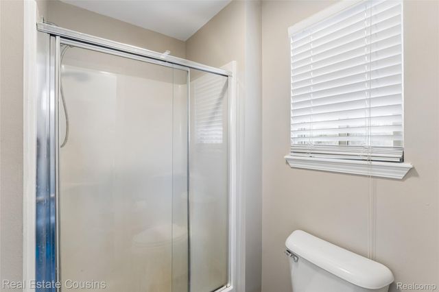 1520 Ne Eden Gardens Drive S, Fenton, MI 48430
