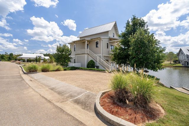 45 Pier Point, Lumberton, MS 39455