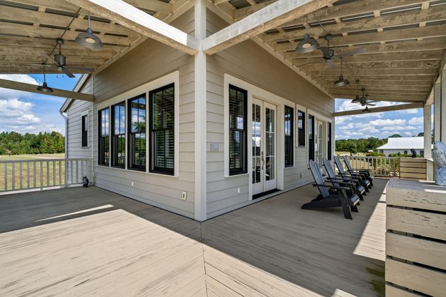 45 Pier Point, Lumberton, MS 39455