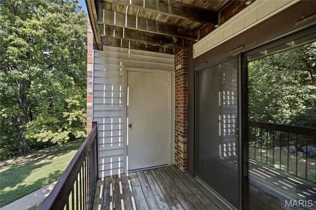 6803 Cottage Grove Lane F, Oakville, MO 63129