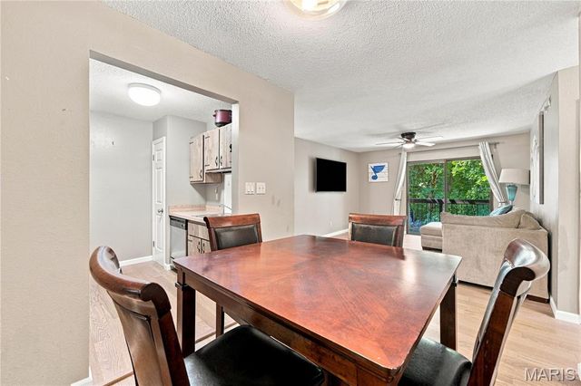 6803 Cottage Grove Lane F, Oakville, MO 63129